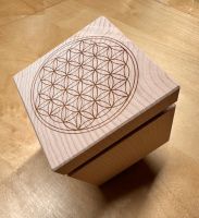 Premium Zirbenwürfel Querschnitt