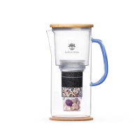 Limitierte Wasserfilter Karaffe Himmelblau Detail Griff